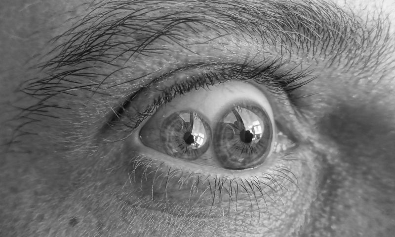 eyes-1094642_1280