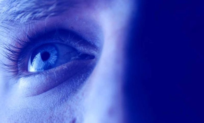 filtro-luz-azul-1024x468-1